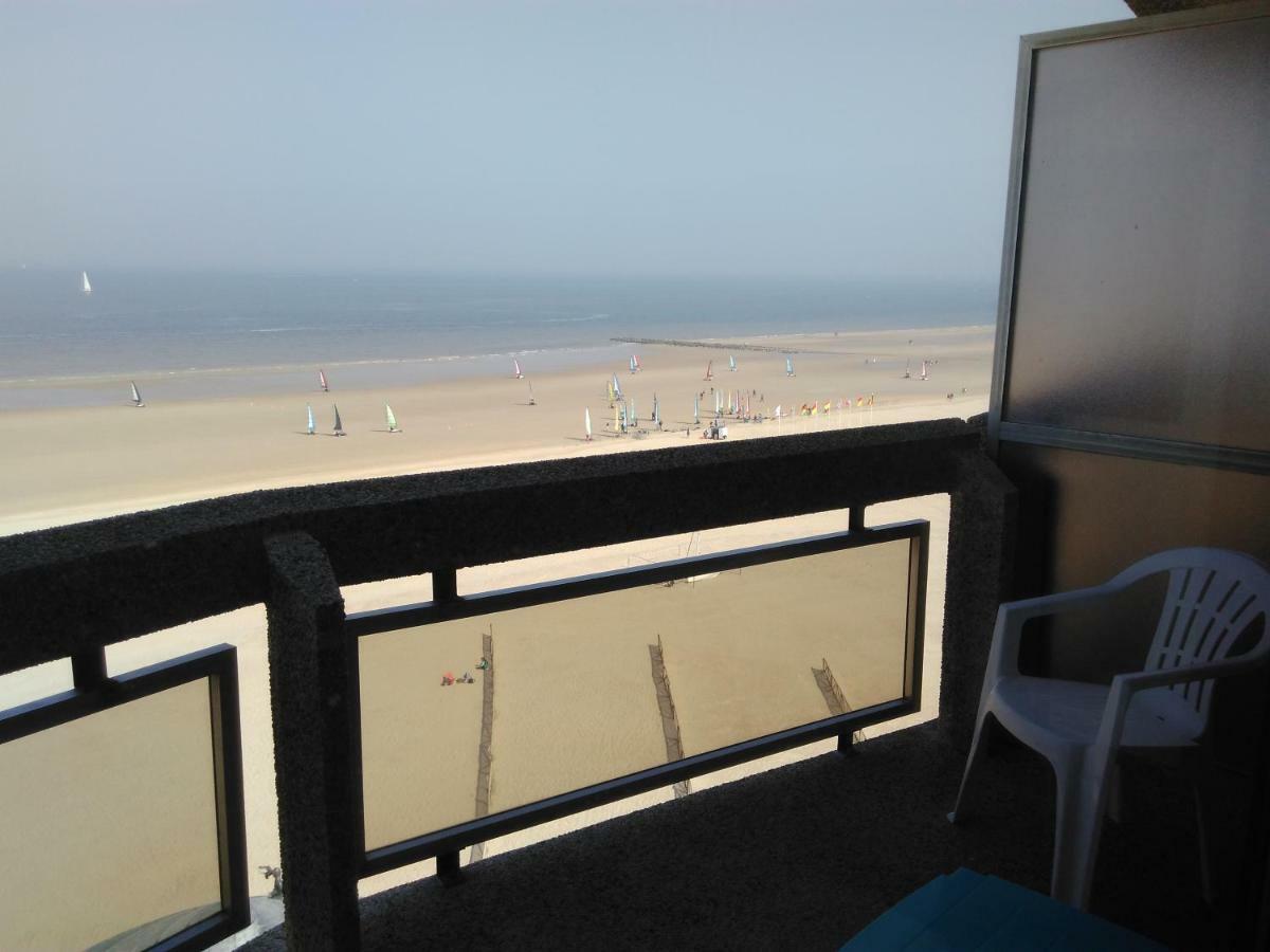 Residentie Aldis Met Zeezicht Apartamento Ostend Exterior foto